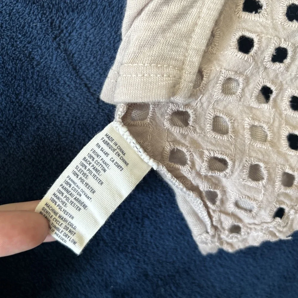 American Eagle Womens Mesh Eyelet Top Size M‎ Slit Back Festival Neutral Rave